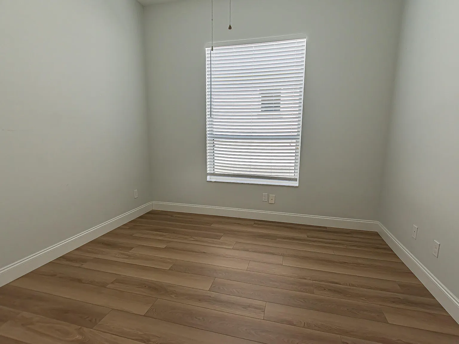 2 bed, 2.0 bath, 2014 sqft, $2,300 — Photo 4