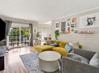 86 Countryside Dr, Basking Ridge, NJ 07920