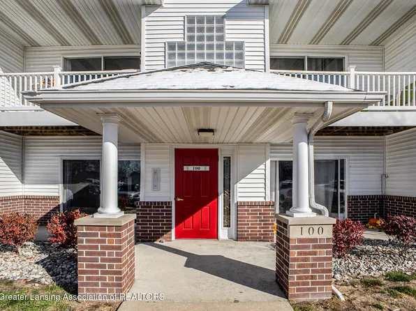 105 Carom Cir, Mason, MI 48854