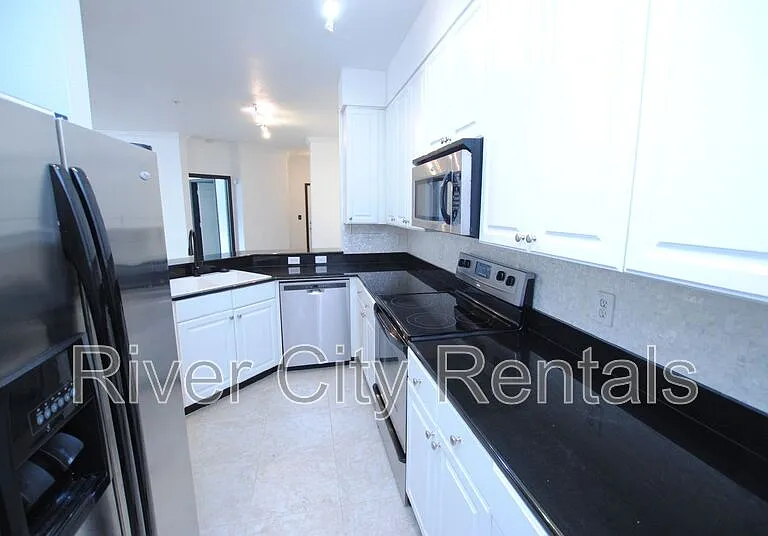 8539 Gate Pkwy W #1736 — Photo 32