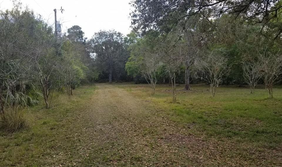 1st image of 1112 NE 131st Ln