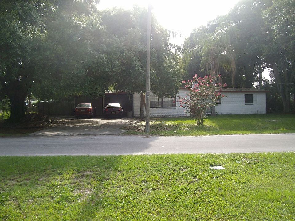 Front of house from street