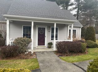 1 Cranberry Grove Way APT D, Wareham, MA 02571