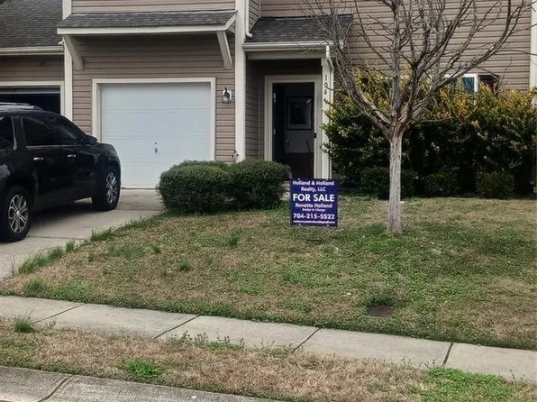 104 Lexi Mason Ct, Mount Holly, NC 28120