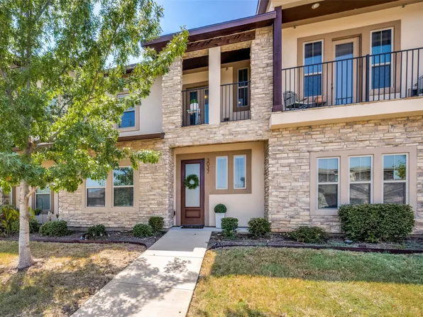 3037 Solana Cir, Denton, TX 76207