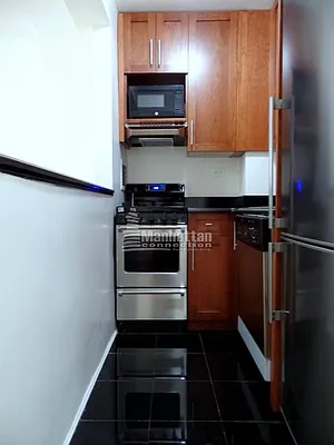 Rented by Manhattan Connection | media 4