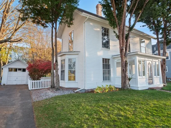 9 N Atkinson St, Newburyport, MA 01950