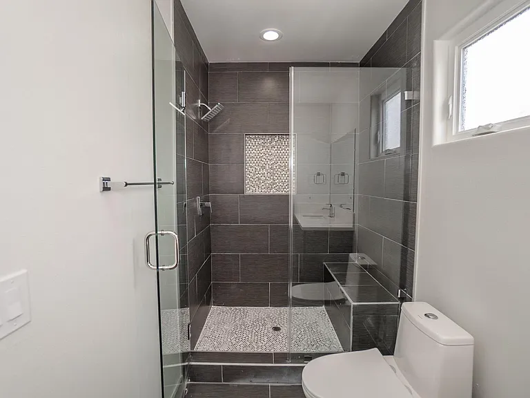 7199 S La Cienega Blvd — Photo 23