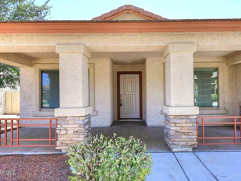 17747 W Eugene Ter — Photo 2