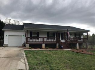 2531 Oak Valley Ln, Maiden, NC 28650