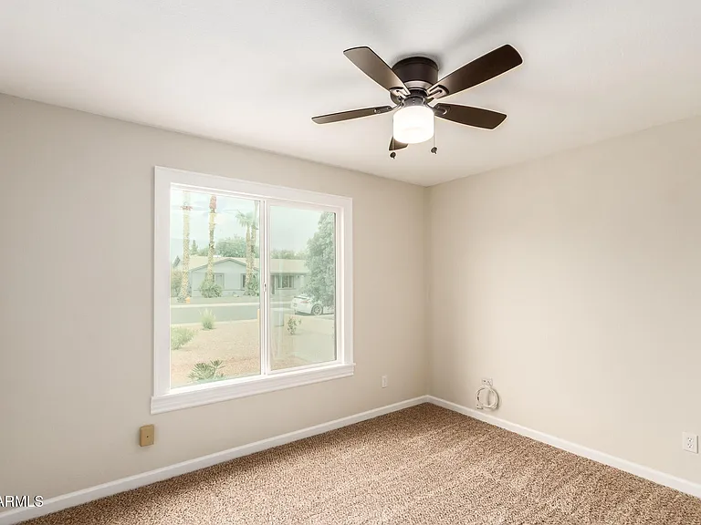 518 N Pepperwood Ct — Photo 17