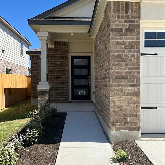 212 Canley Loop — Photo 2