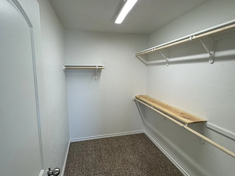 720 Westfield Blvd — Photo 19