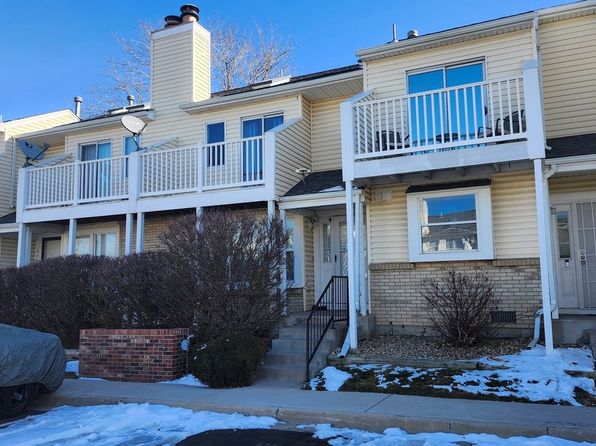 956 S Pitkin Ct, Aurora, CO 80017