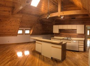 1100 Main St, Racine, WI 53403