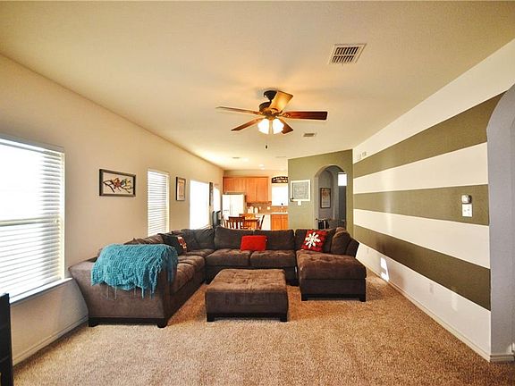 3rd image of 432 Charming Ave