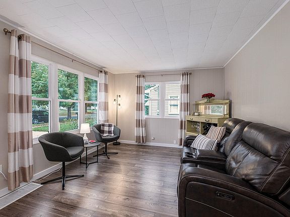 5th image of 5071 Mildred Ave SE
