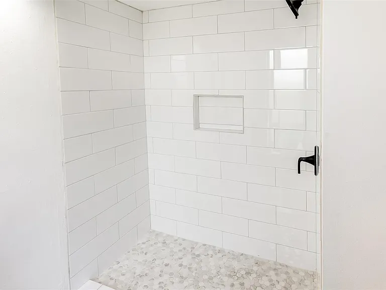 12110 Nova Dr — Photo 20