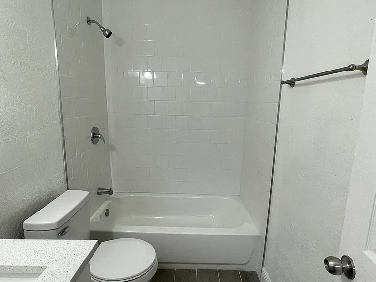 91 Ford St — Photo 10