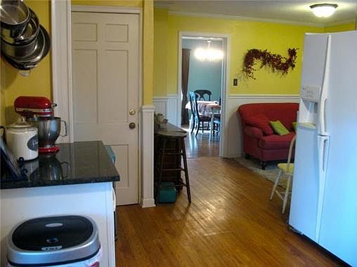 4th image of 5737 Nall Ave