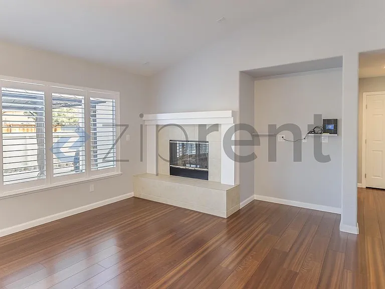 1465 Valley Glen Dr — Photo 12