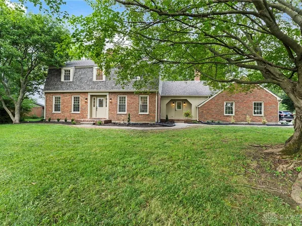 3872 Greenbriar Dr, Fairborn, OH 45324