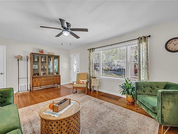 4th image of 5513 W 50th Ter