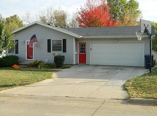 105 Union St, Pella, IA 50219