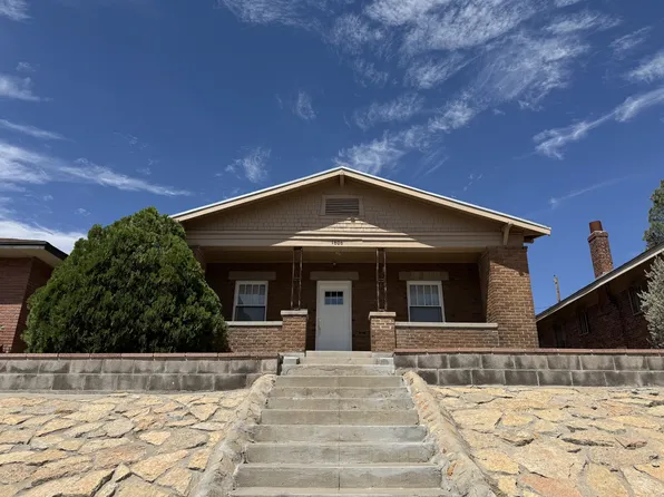 1606 Hawthorne St, El Paso, TX 79902