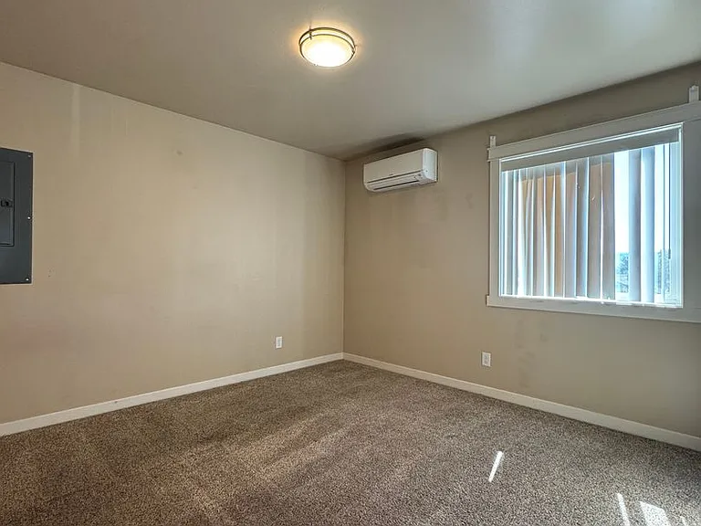 2225 N Airport Rd — Photo 24