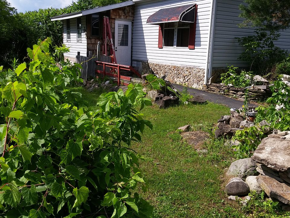 1st image of 21 Laboda Ln