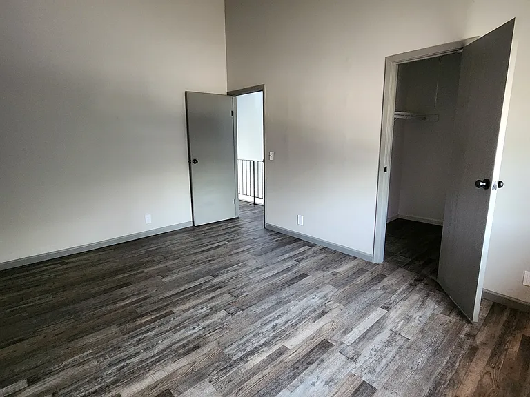 11006 Manderson Plz — Photo 10