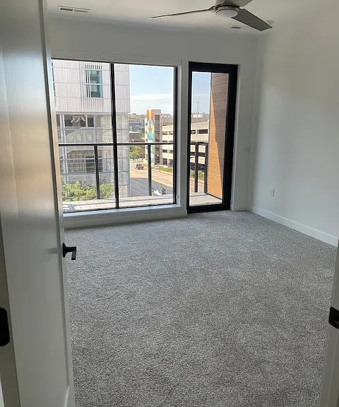 300 S Clinton St #401 — Photo 10