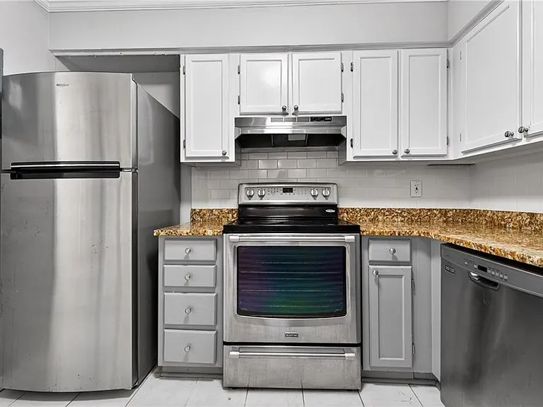 6520 Roswell Rd #48 — Photo 10