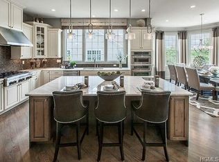 4 David Ln, Rye Brook, NY 10573