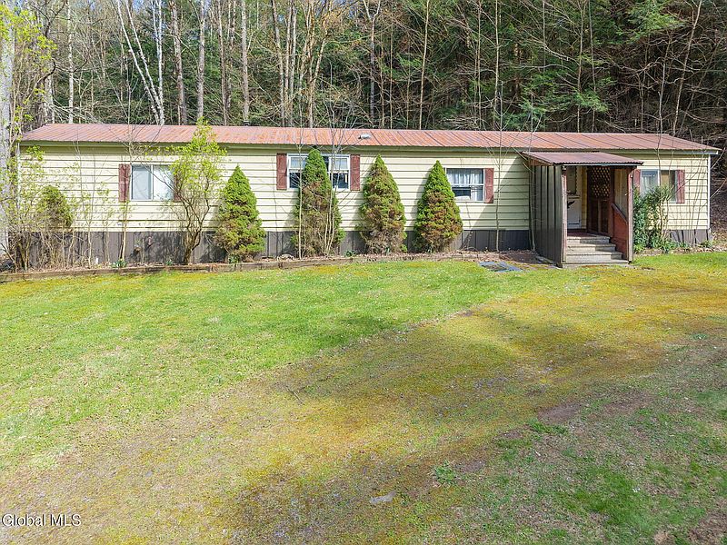5th image of 2284 Pumpkin Hollow Road