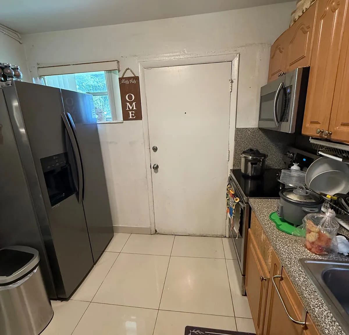 2 bed, 1112 sqft, $2,000 — Photo 2