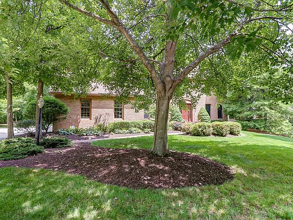 2nd image of 5746 Rushwood Dr