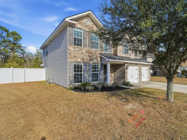 507 Cascade Ct — Photo 3