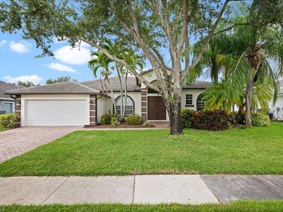 657 Grand Rapids BLVD, Naples, FL, 34120