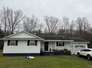 124 Sterling Dr, Utica, NY 13502