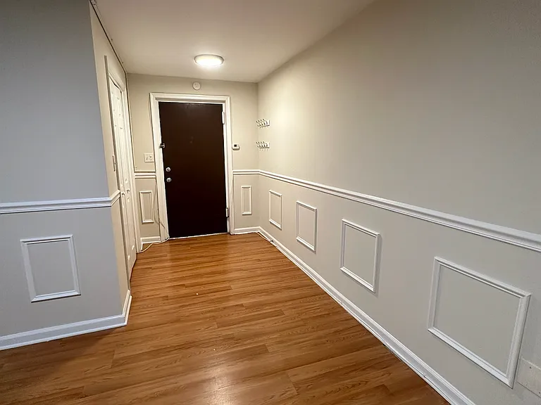 Pembroke Apartments — Photo 31