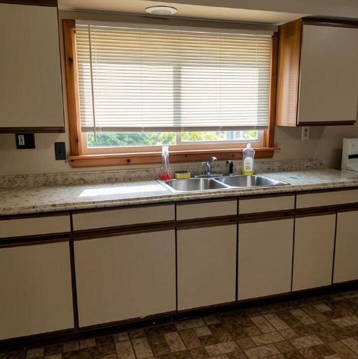 464 Elm St, photo 14