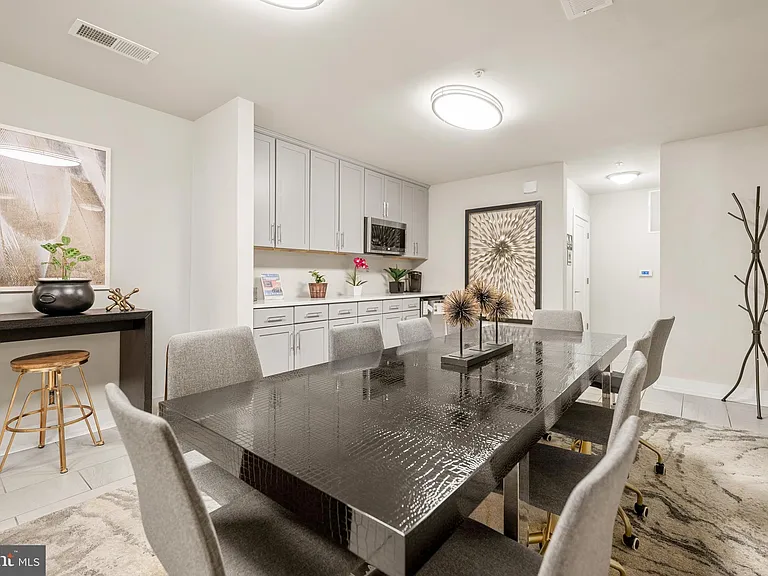 1800 Mount Vernon Ave #401 — Photo 23