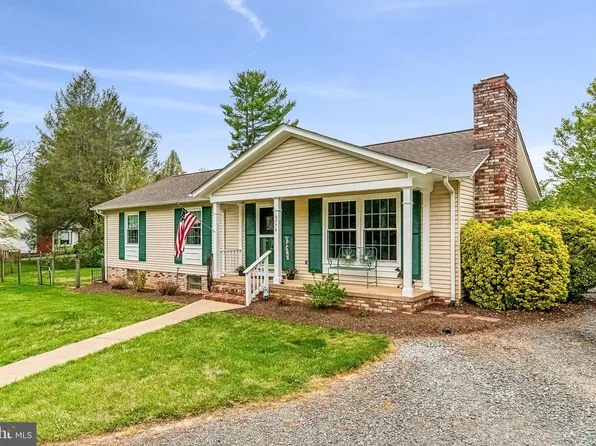 6774 Grays Mill Rd, Warrenton, VA 20187