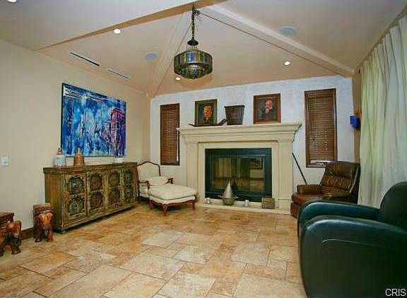 3rd image of 5005 Greenbush Ave