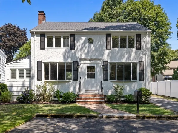 768 Lynn Fells Pkwy, Melrose, MA 02176