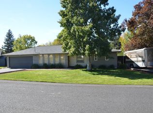 5400 Bel Aire Dr, Klamath Falls, OR 97603