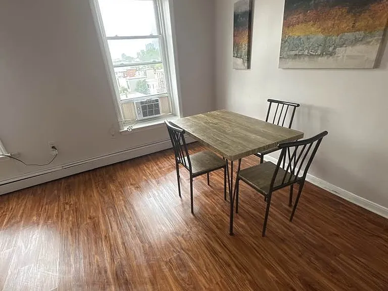 601 Jersey Ave #4 — Photo 6