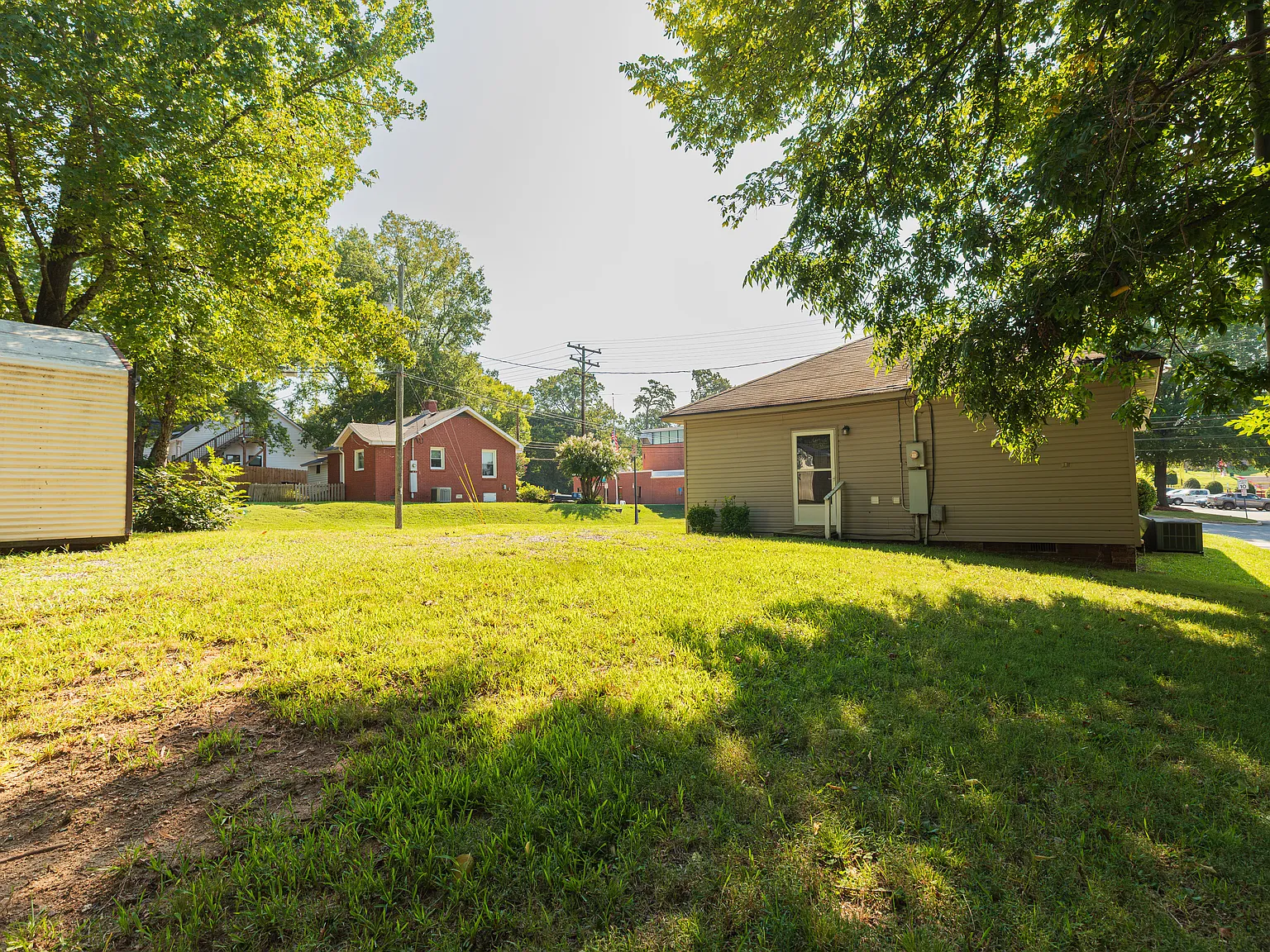 152 Academy Ave NW — Photo 4